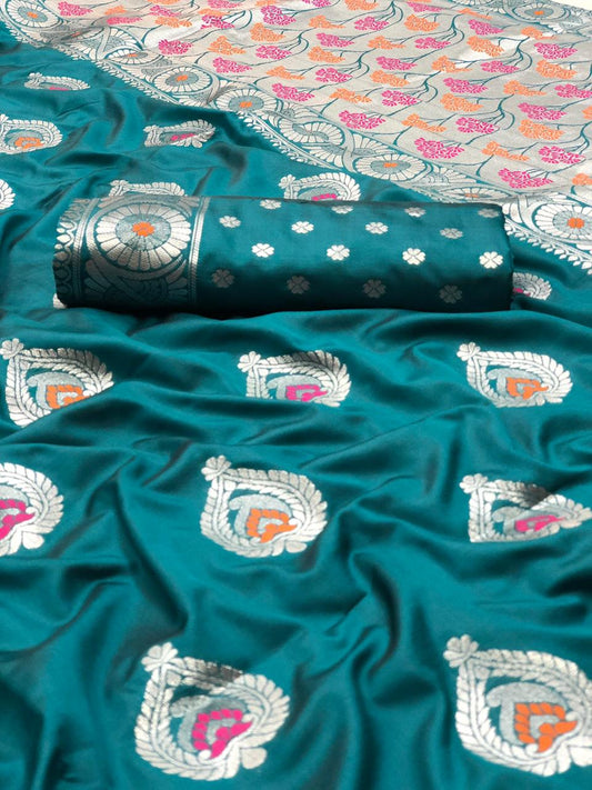 Green Pure Silk Sarees - Dailybuyys