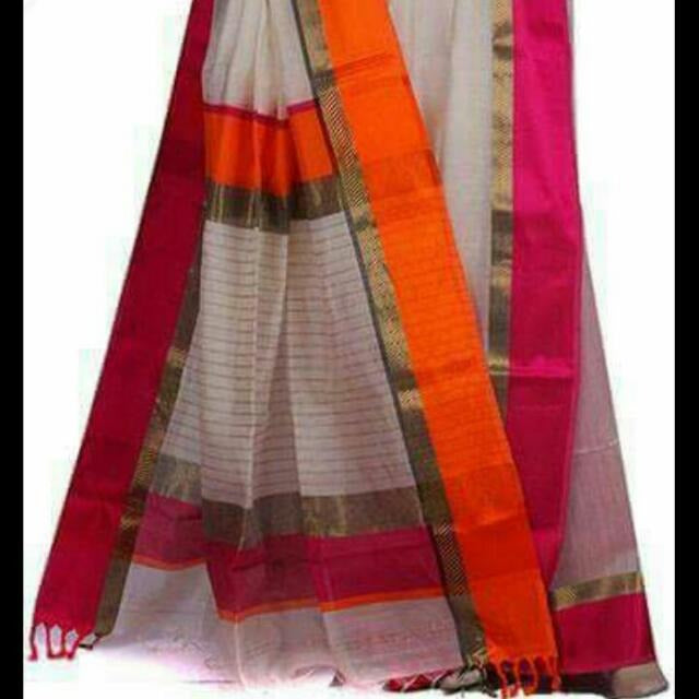 Beige Maheshwari Silk Sarees - Dailybuyys
