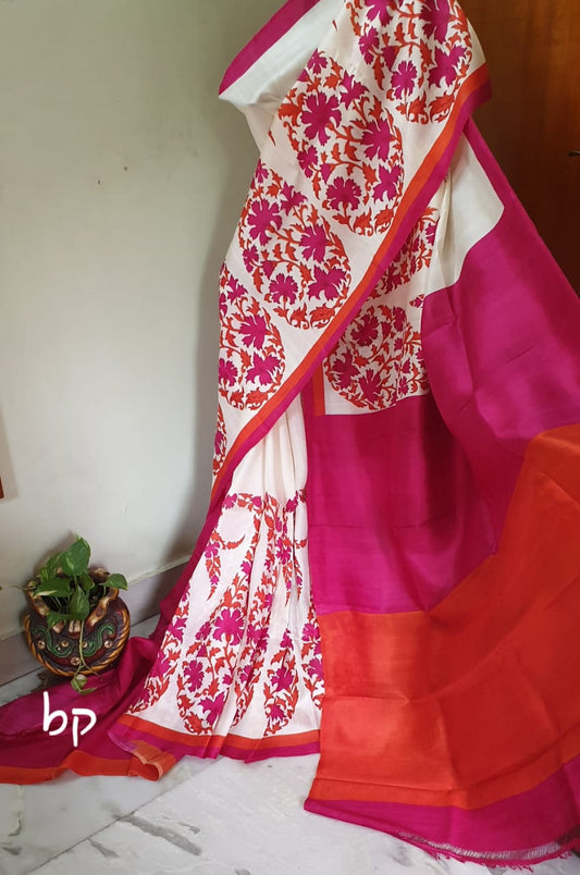 Beige Red Block Printed Pure Silk Mark Certified Bishnupuri Silk Sarees - Dailybuyys