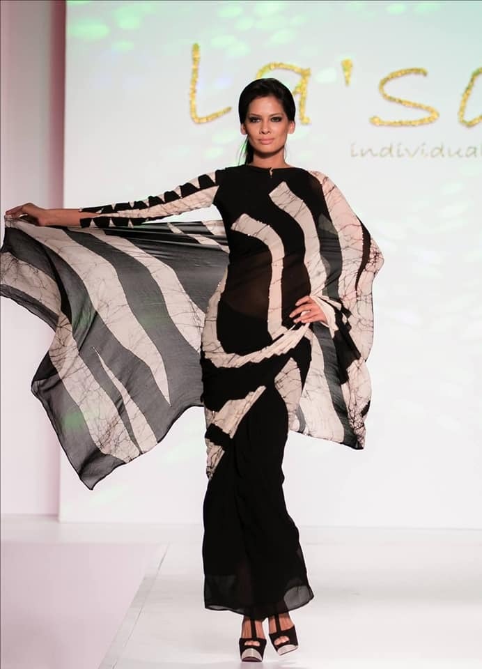 Black Pure Hand Painted Batik Silk Mark Certified Murshidabad Silk Sarees - Dailybuyys