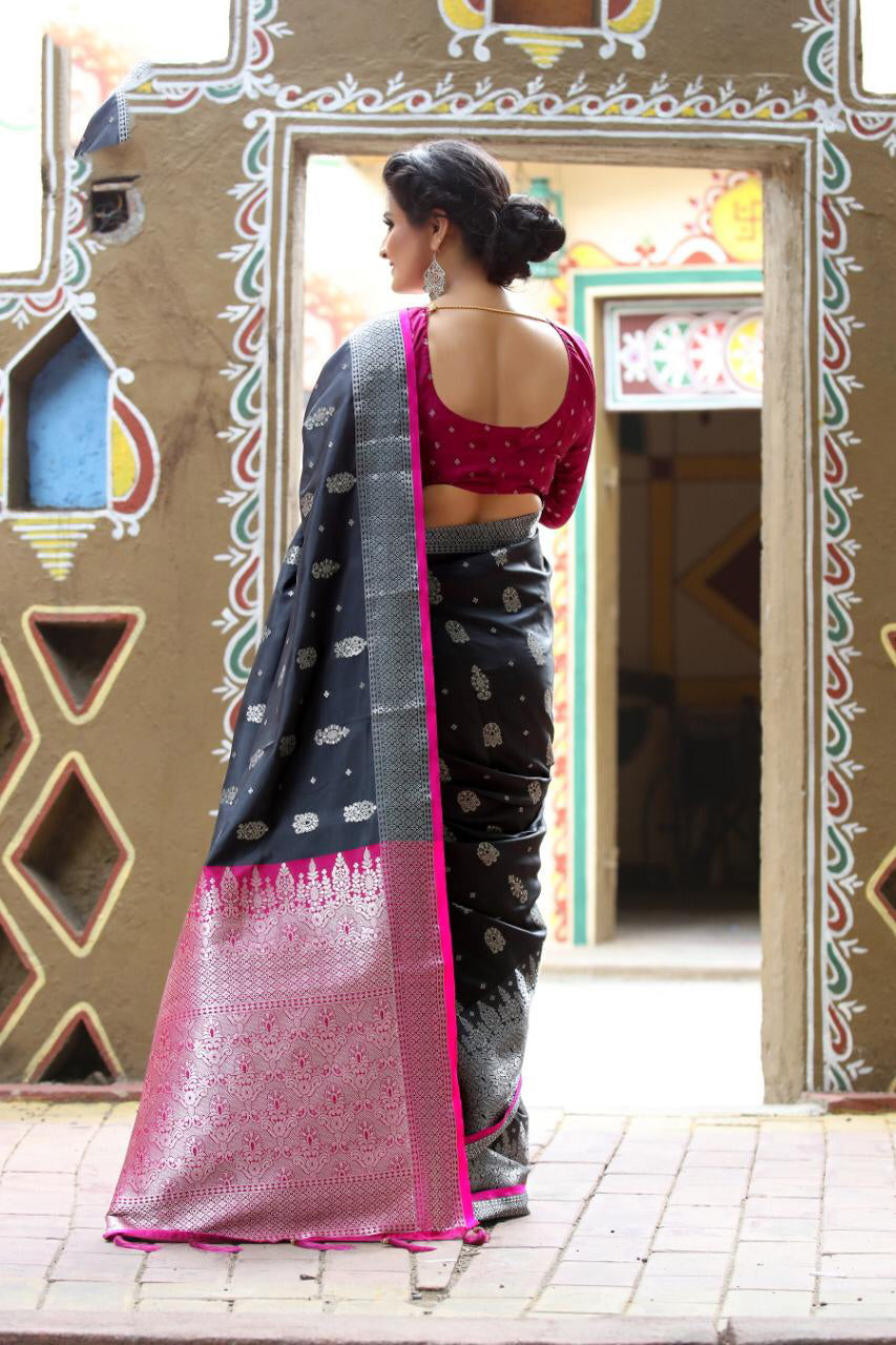 Self Weaved Dual Tone Heavy Black Banarasi Silk Sarees - Dailybuyys