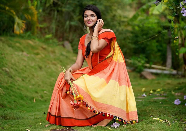 Kapil Sharma Show Fame Sumona Chakravarti Poses In Cotton Sarees; See