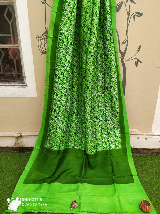 Green Block Printed Pure Silk Mark Certified Bishnupuri Silk Sarees - Dailybuyys