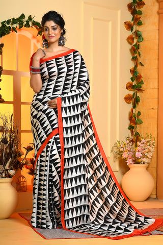 White Black Block Printed Handloom Pure Silk Sarees Get Extra 10% Discount on All Prepaid Transaction